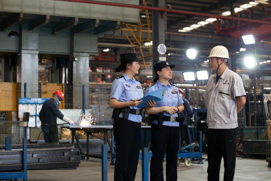 夏季治安打擊整治行動(dòng) | 重慶開(kāi)州公安靠前站位高效服務(wù) 全方位護(hù)航企業(yè)發(fā)展