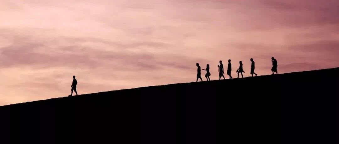 和谁在一起，的确很重要