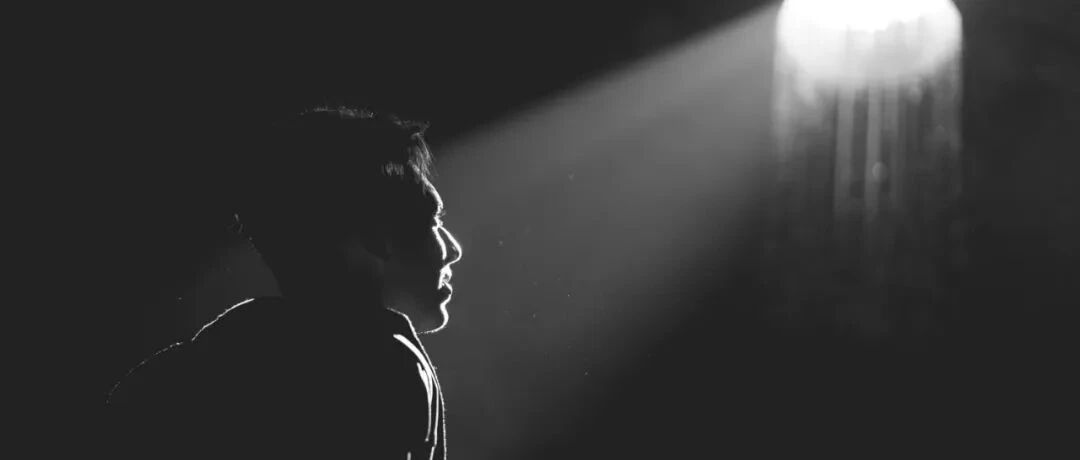 我观察了一整年那些厉害的人，他们教会了我这10件事