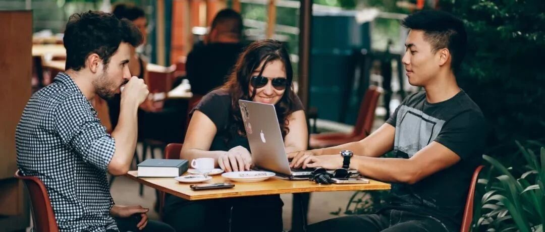 没有硬实力，人脉就是个笑话