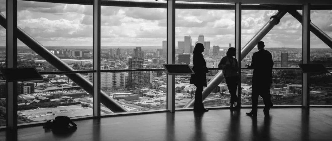 没有硬实力，人脉就是个笑话