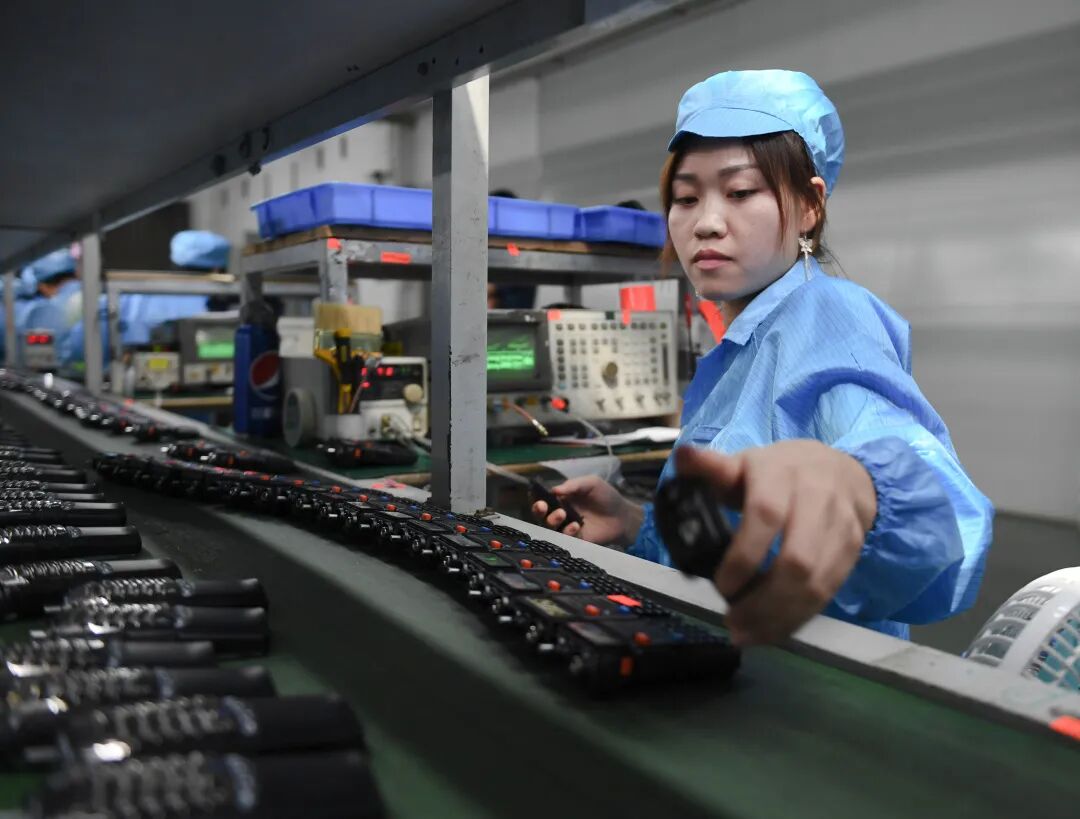 宝锋对讲机_宝锋对讲机按哪个说话_宝锋对讲机配对