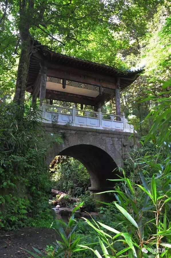 江西山水宜丰县洞山曹洞宗之祖庭