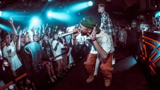 来一个抖音神曲_抖音神曲嗨曲_抖音神曲燥起来