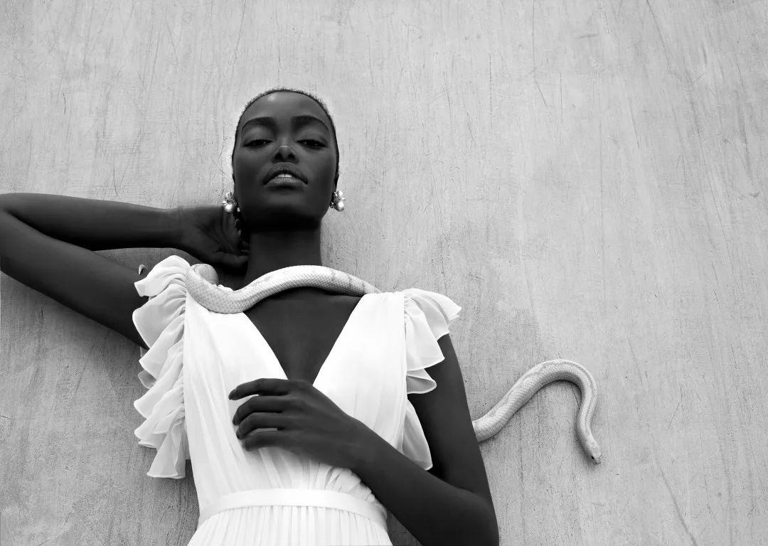 Livne White婚紗系列，細膩描繪女生獨特樣貌 時尚 第6張