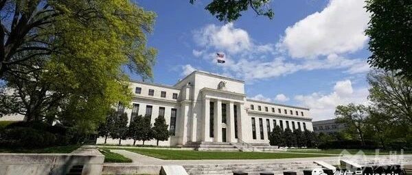 美联储考虑调整债券购买计划 以便“很快”为经济提供更多帮助