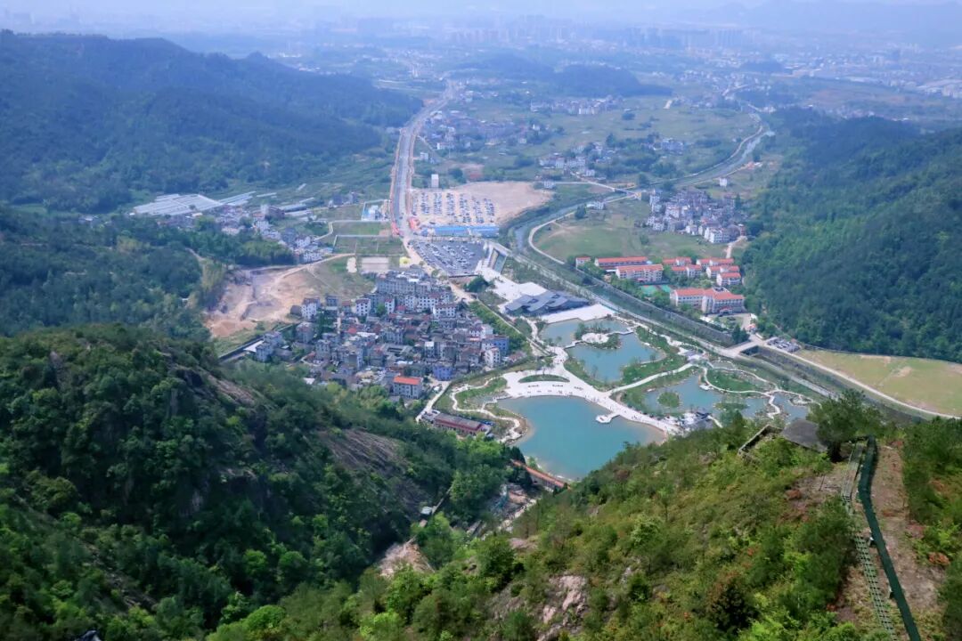 天台山旅游攻略二日游_天台山是哪个省的城市_天台山在哪里