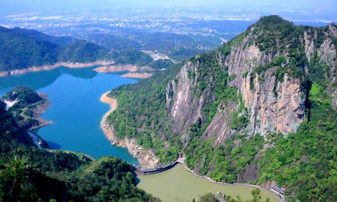 天台山旅游攻略二日游_天台山是哪个省的城市_天台山在哪里