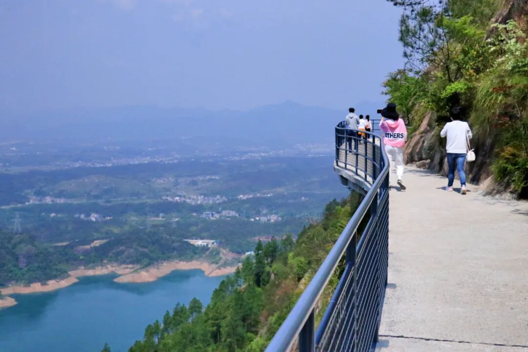 天台山旅游攻略二日游_天台山在哪里_天台山是哪个省的城市