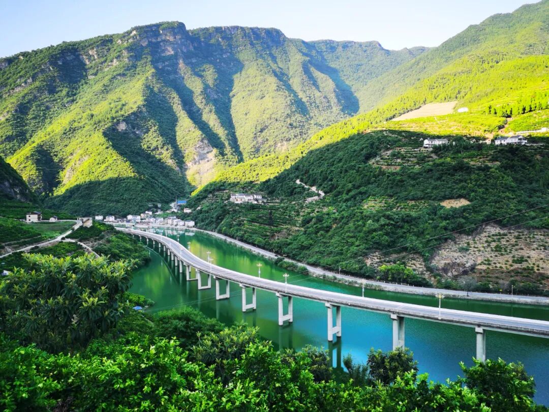 【5月8日~14日.（母亲节）恩施自驾】2023继续出发，中国最美水上公路，走进中国“仙本那”！全程自驾7日游(恩施州水上公路)