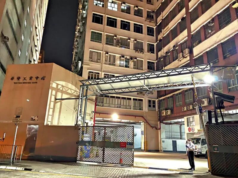 失业+失恋双重打击，香港一27岁前空姐上吊身亡（图） - 1