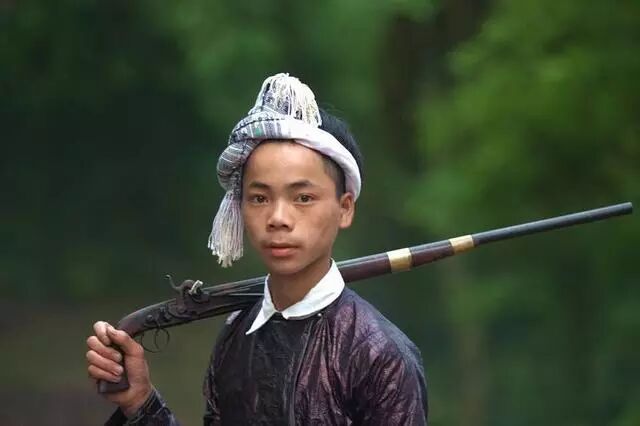 (3月10日起连发三期)西江千户苗寨--岜沙枪手部落--肇.