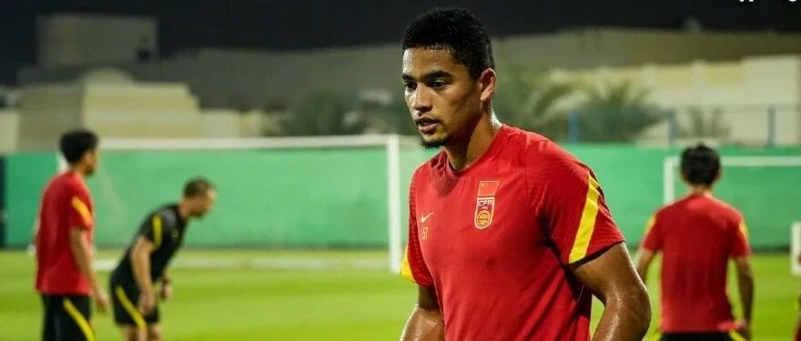 十年前，国足二队击败法国！十年后，国足却要琢磨如何战胜菲律宾……