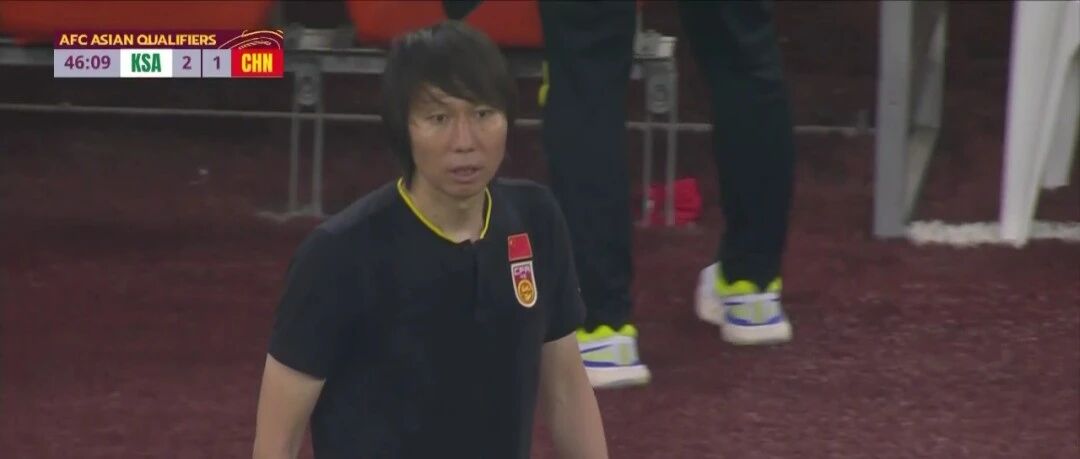 国脚不容易，谁又是容易的呢？“没家的孩子”回国了，但欢迎的声音几乎没有