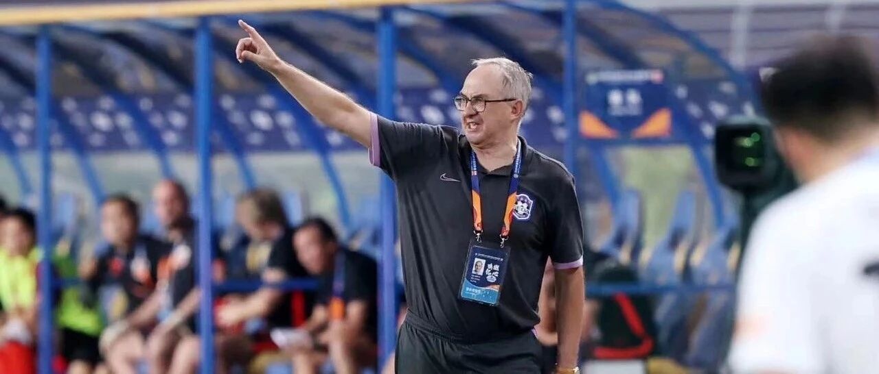 施大爷透露球队可能长时间两外援出战，阔别 386 天的惠家康能给大家惊喜吗？