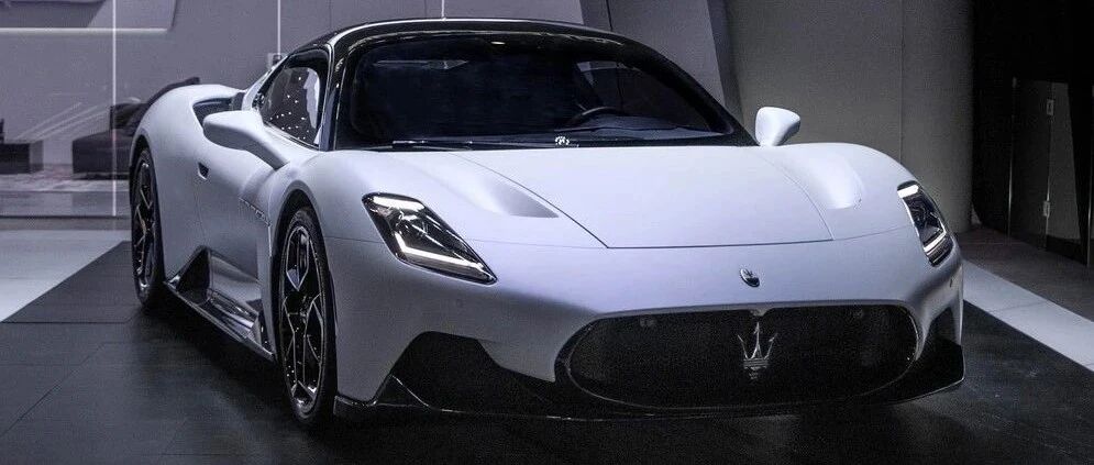 全新玛莎拉蒂MC20超级跑车亮相2020北京车展