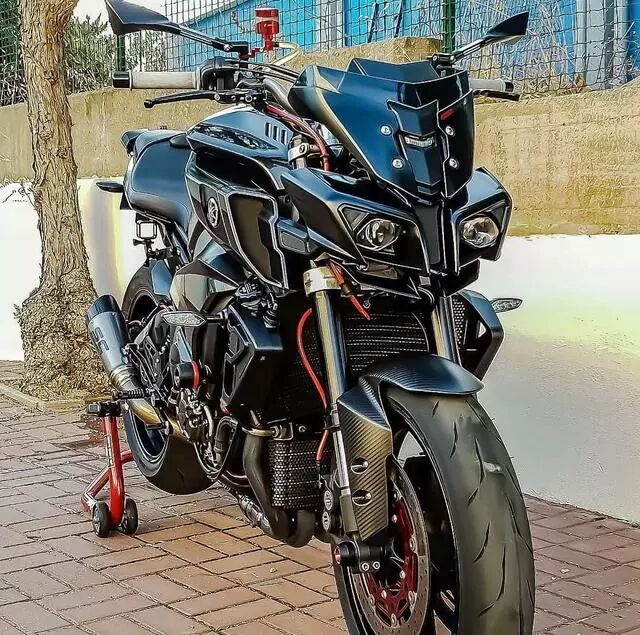 外形酷似 外星人 的机车 雅马哈mt 10 实力不容小觑 摩托车之家 微信公众号文章阅读 Wemp