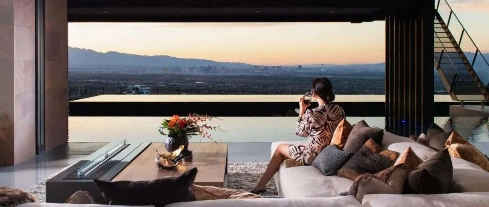 维加斯现代豪宅