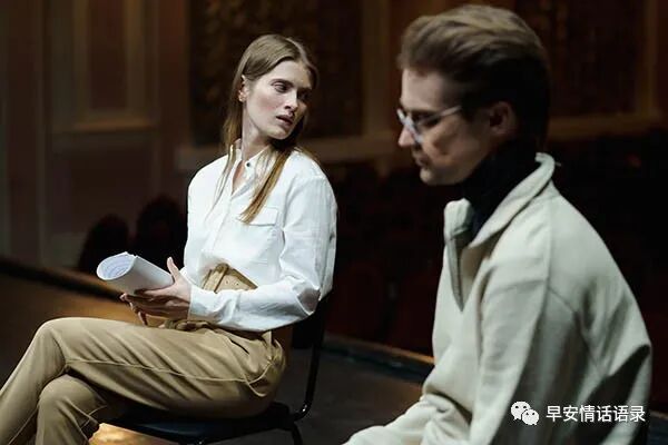 微信追女生聊天技巧,学会这几招轻松把她拿下 