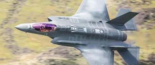 洛克希德·马丁遭中国制裁，美国和西方看清事实：对中国太依赖了