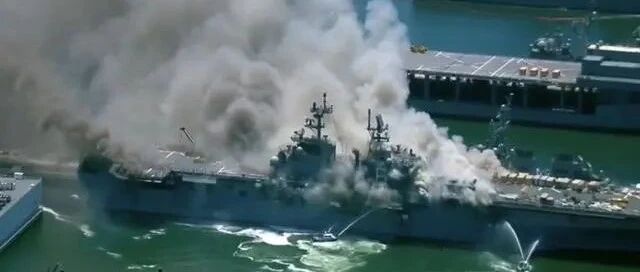 红红火火恍恍惚惚！美国海军的悲惨未来：还没打仗就得烧光