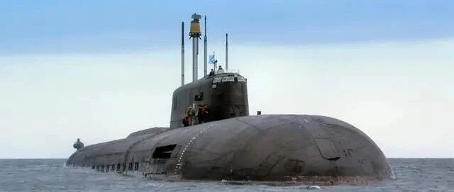 美专家警告：一枚“波塞冬”混进军港，足以灭掉美国一半航母