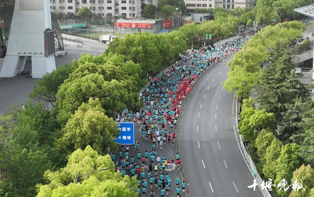 2025年进入倒计时！这些十堰人舍不得删的照片，哪张戳中了你的心？