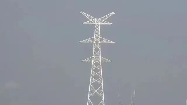 不懂就问猫头型喜羊羊型酒杯型电力铁塔有多少副面孔