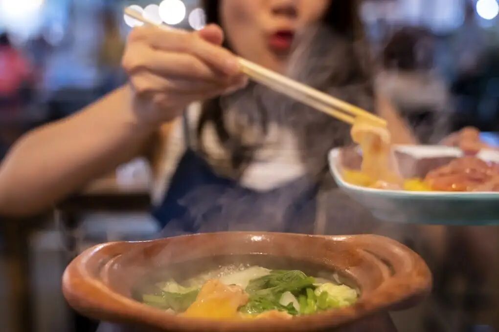 A woman in China has suffered severe internal injuries after eating hotpot hastily. Photo: Shutterstock