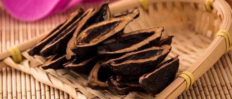 槟榔之殇: 小小的黑色果实, 导致90%口腔癌发生, 无声描绘着患者们通向黑暗深渊的“割面酷刑”