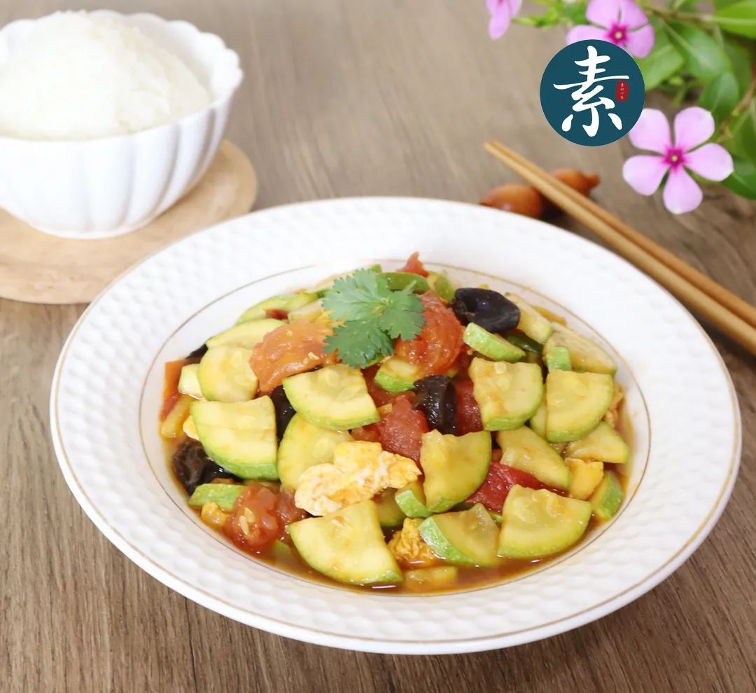 西葫芦这样搭配,味美营养丰富,高钙又润肺,开胃好吸收,家人都喜欢-微信头条网 西葫芦这样搭配,味美营养丰富,高钙又润肺,开胃好吸收,家人都喜欢