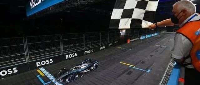 不差钱也不差技术的奔驰、奥迪及宝马，为什么玩不转电动方程式锦标赛？