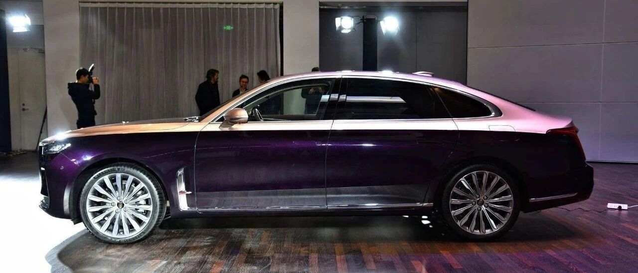 双色车身将气质死死拿捏，驾驭它的为什么都是极端车型？