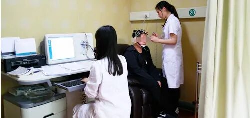 物理仪器治疗是什么治疗抑郁症，药物、心理还是物理仪器？哪种更有效？_https://www.jmylbn.com_新闻资讯_第10张