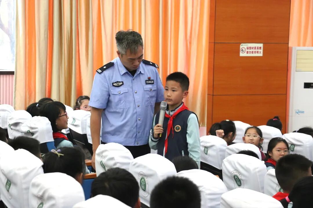 家长讲师团_家长讲师团讲什么内容好_家长讲师团的意义