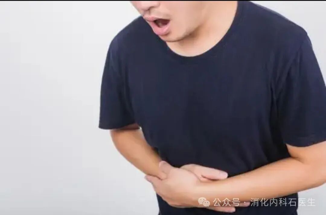 眩晕呕吐咖啡色物？警惕！头部五症状或提示血管堵塞，需立即就医排查风险。