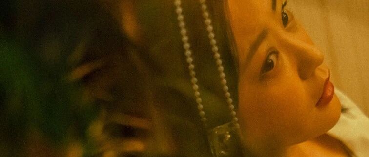 哎，她好像只是短暂地翻红了一下