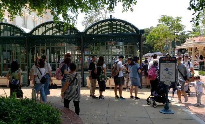 疫情之下，香港迪士尼乐园跟海洋公园这几天全爆满！（图） - 12