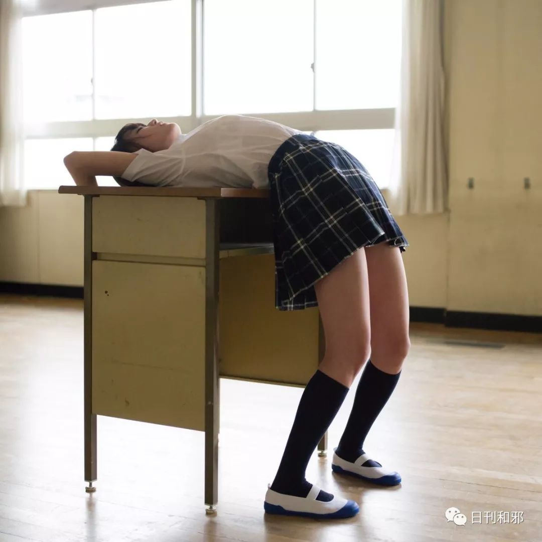 少女一瞬间写真永流传 青山裕企schoolgirl Complex第五弹 少女幻论 7月13日发售 日刊和邪 微信公众号文章阅读 Wemp