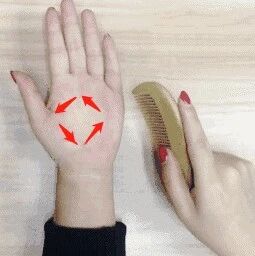 想预防脑中风，每天梳手10分钟，通经络、强身体！