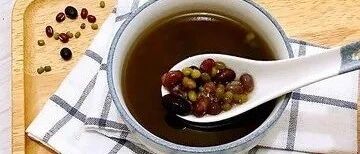立夏姜枣茶，入伏三豆汤