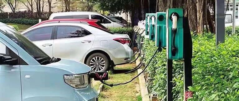 充电桩的尴尬：缺口与闲置并存