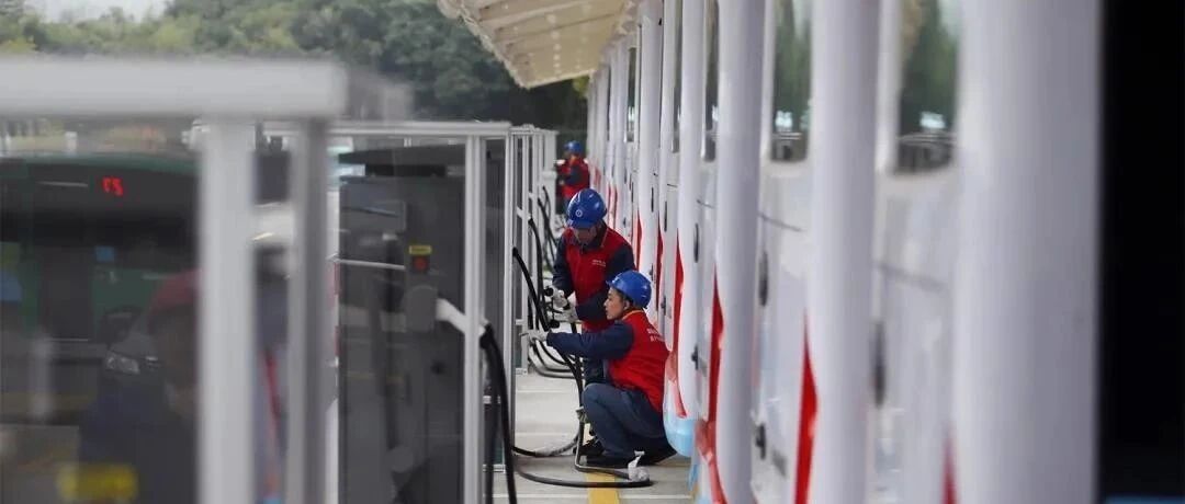 人民网发布专业的充电桩研究报告