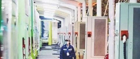 坚守在每个充电桩背后的“桩主”