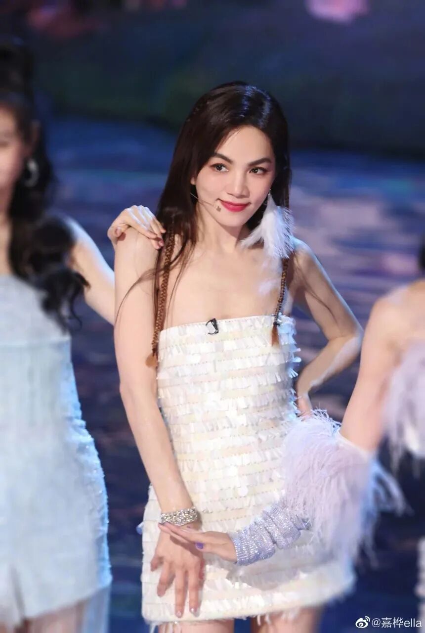 ella亿万豪宅曝光:40 是我人生最好的状态! - 麦子熟了 - 瓦斯阅读