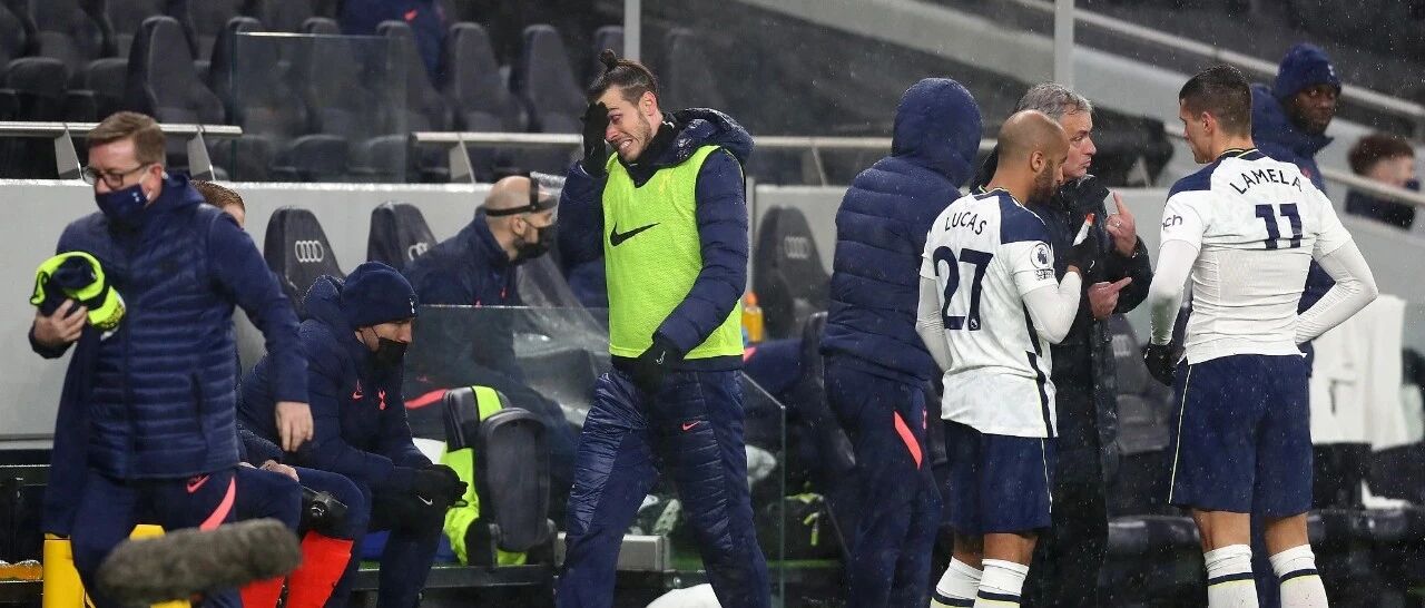 怼记者一时爽，这么下去早晚嘘声满赛场