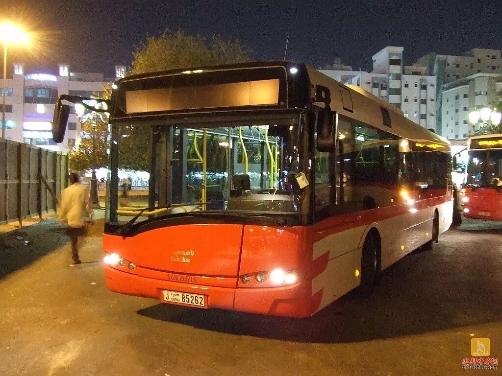 【迪拜生活】为什么我在迪拜坐公交刷了卡还被罚款?