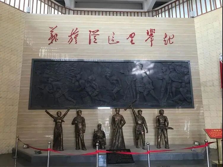 建立黑铁山抗日武装起义纪念馆,主要是为了弘扬爱国主义精神,加强革命