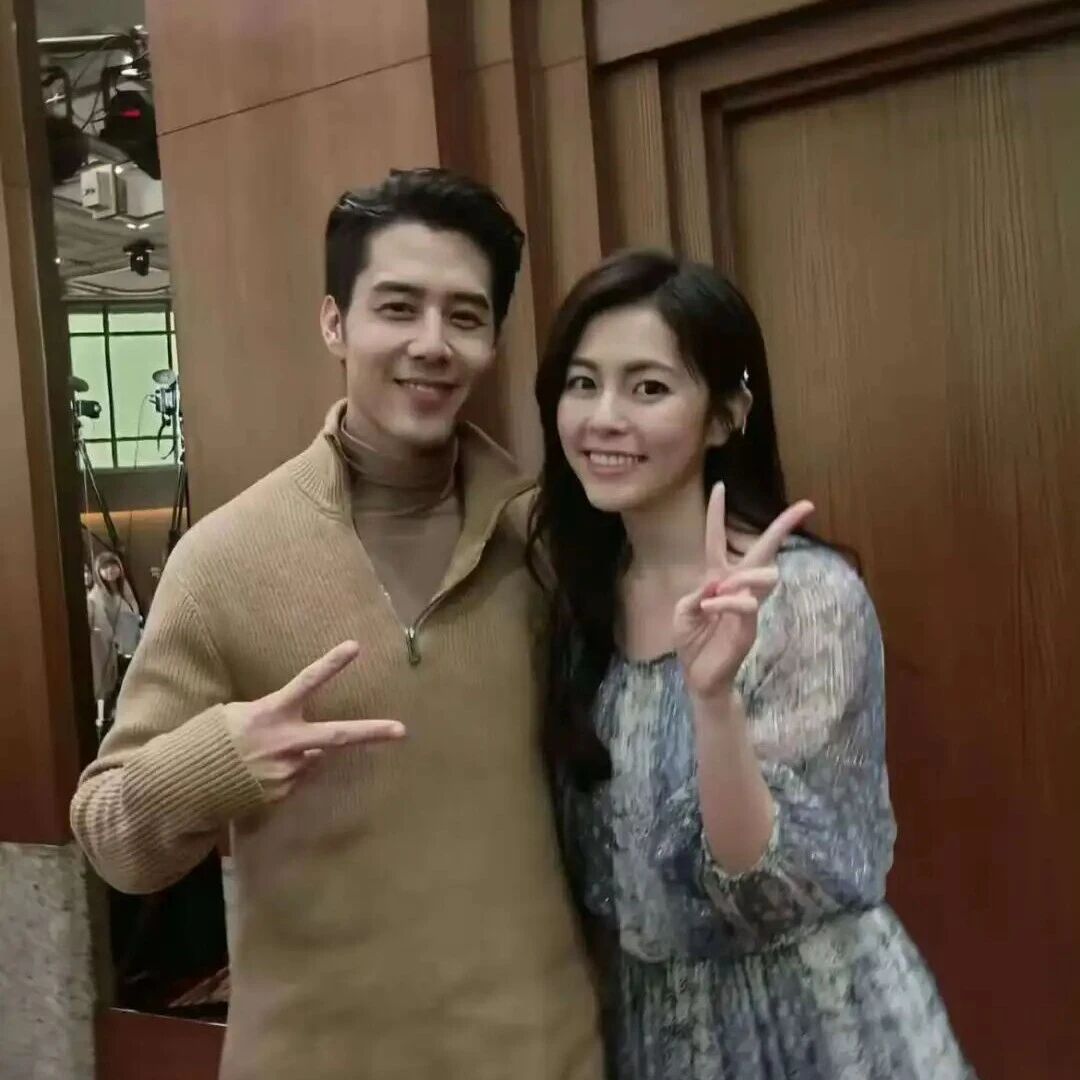 任容萱坦然回应两大热议:否认Selina怀二胎,与林柏澍分手体面引赞