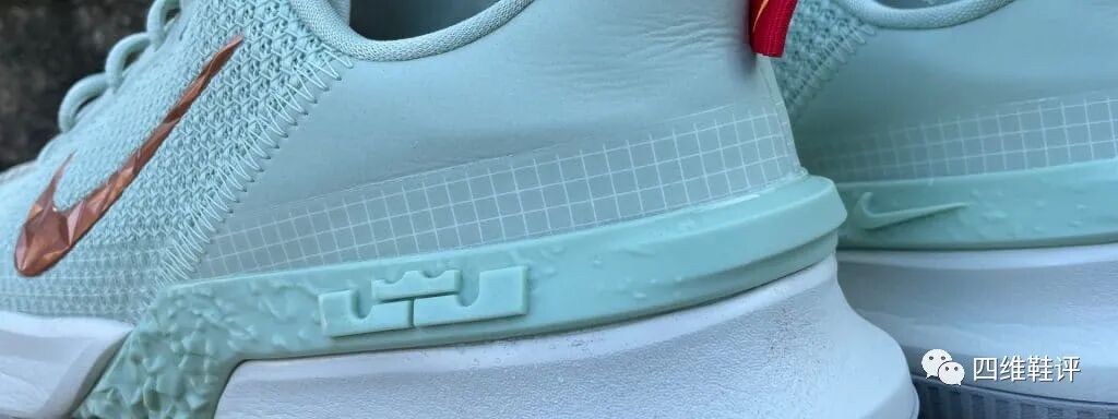 棋差一着 Nike Lebron Ambassador 13 实战测评 四维鞋评 微信公众号文章阅读 Wemp